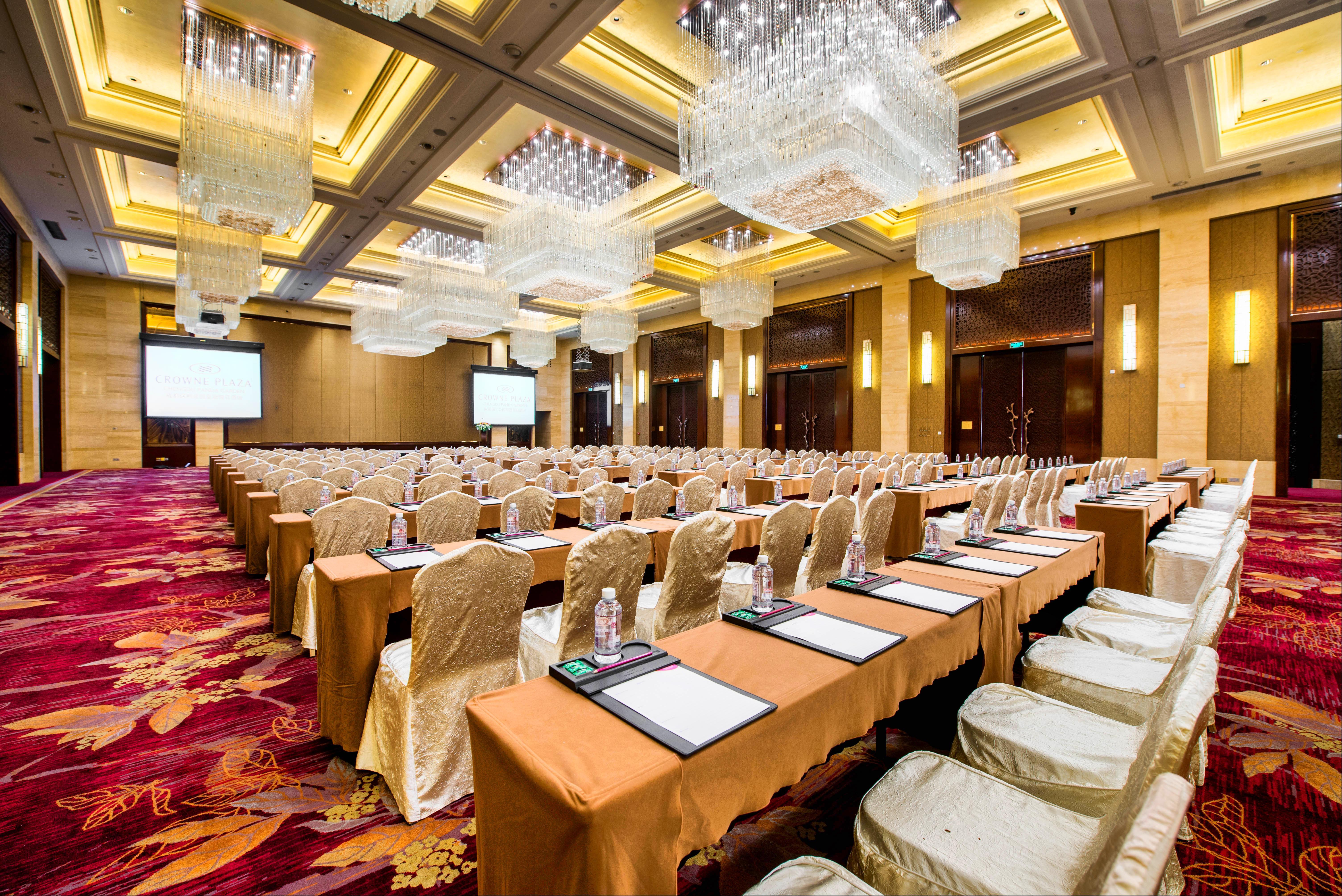 Отель Crowne Plaza Chengdu Panda Garden By Ihg Экстерьер фото