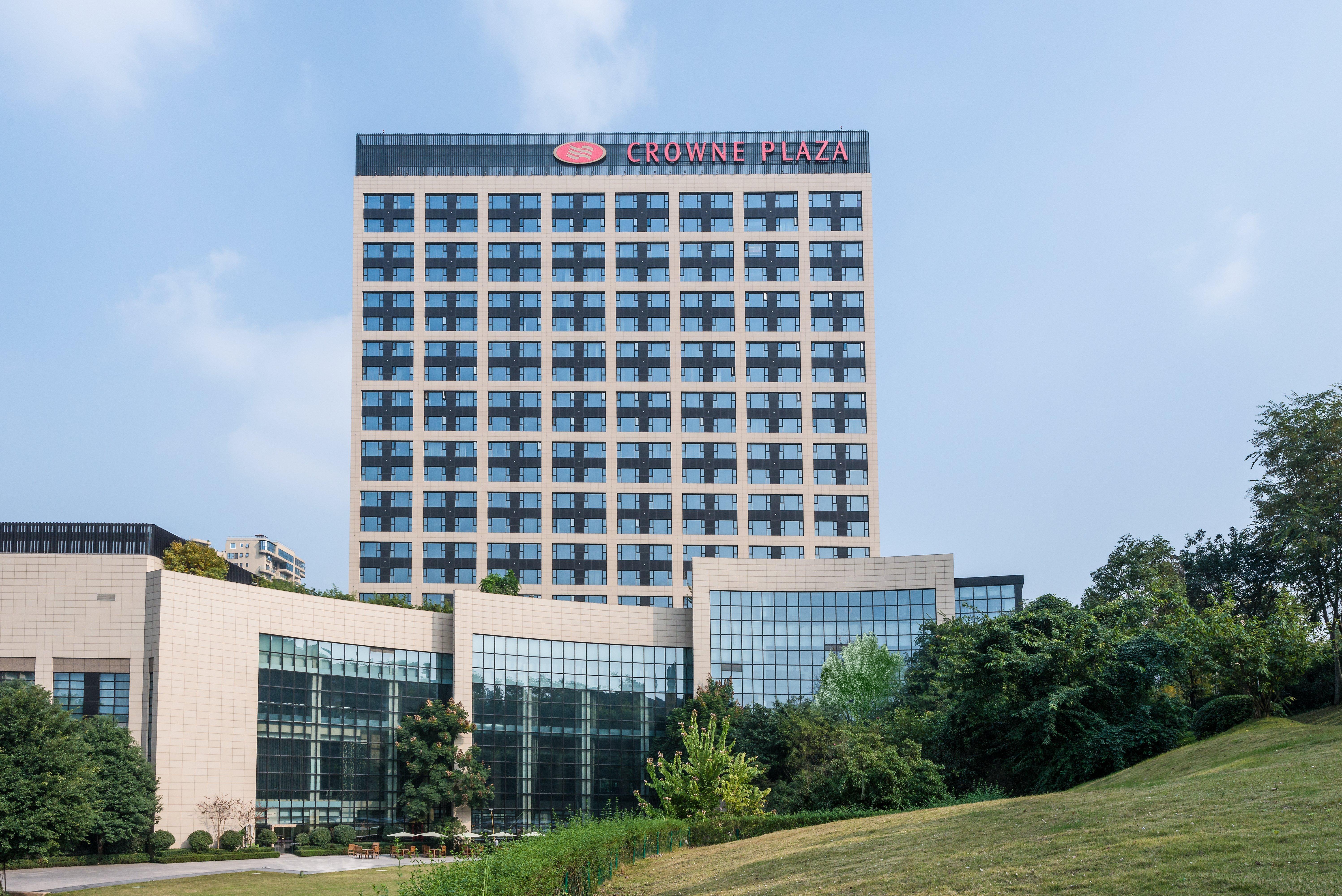 Отель Crowne Plaza Chengdu Panda Garden By Ihg Экстерьер фото