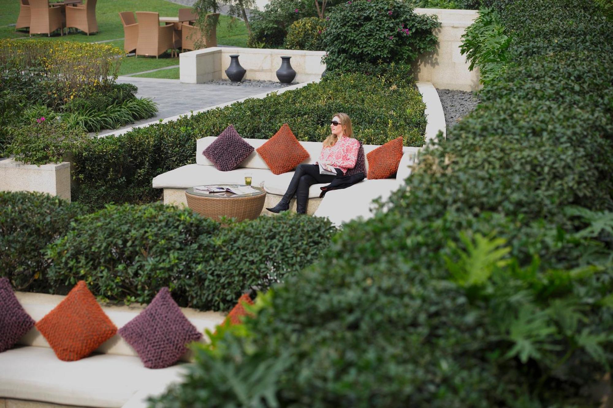 Отель Crowne Plaza Chengdu Panda Garden By Ihg Экстерьер фото