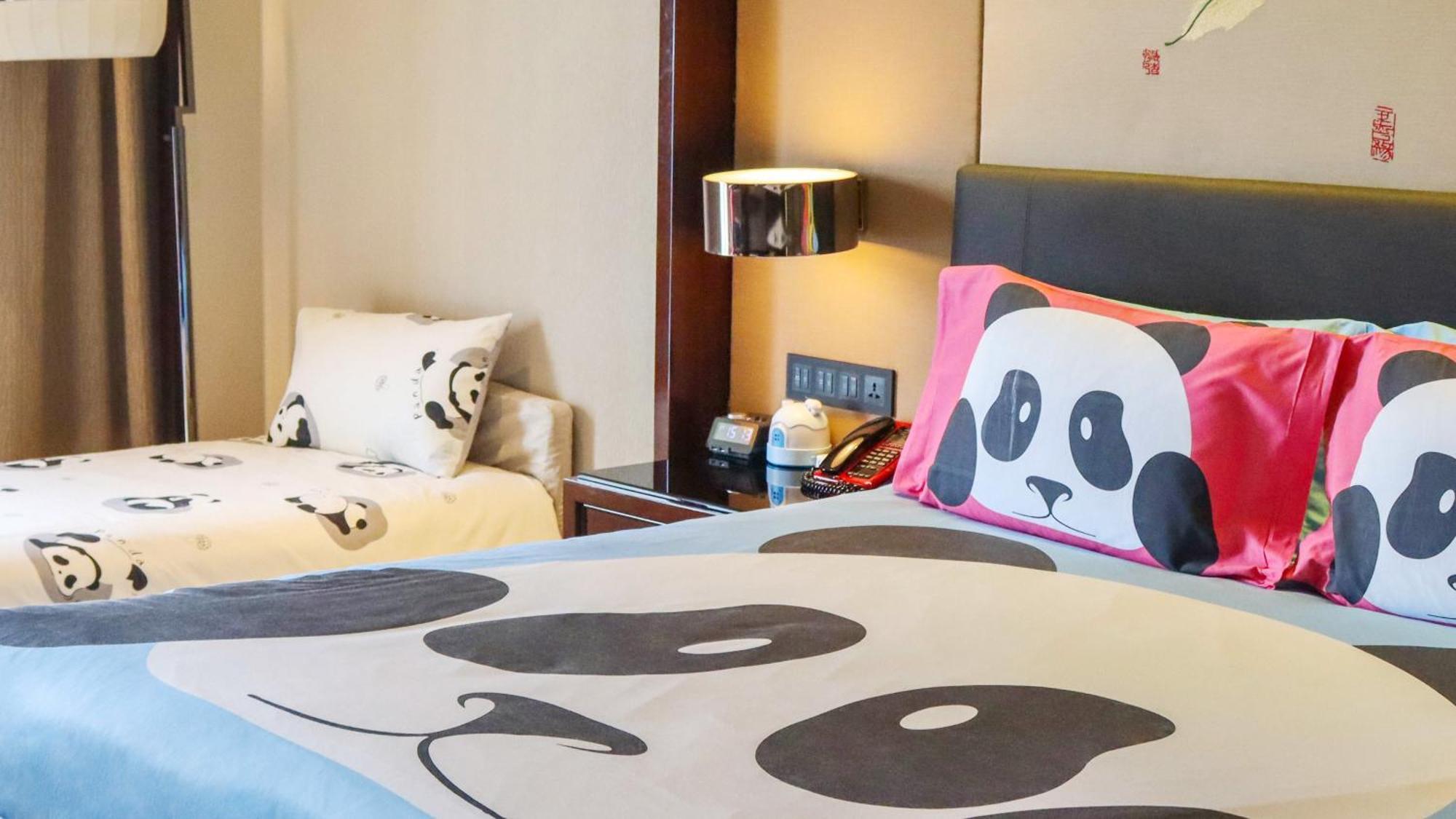 Отель Crowne Plaza Chengdu Panda Garden By Ihg Экстерьер фото