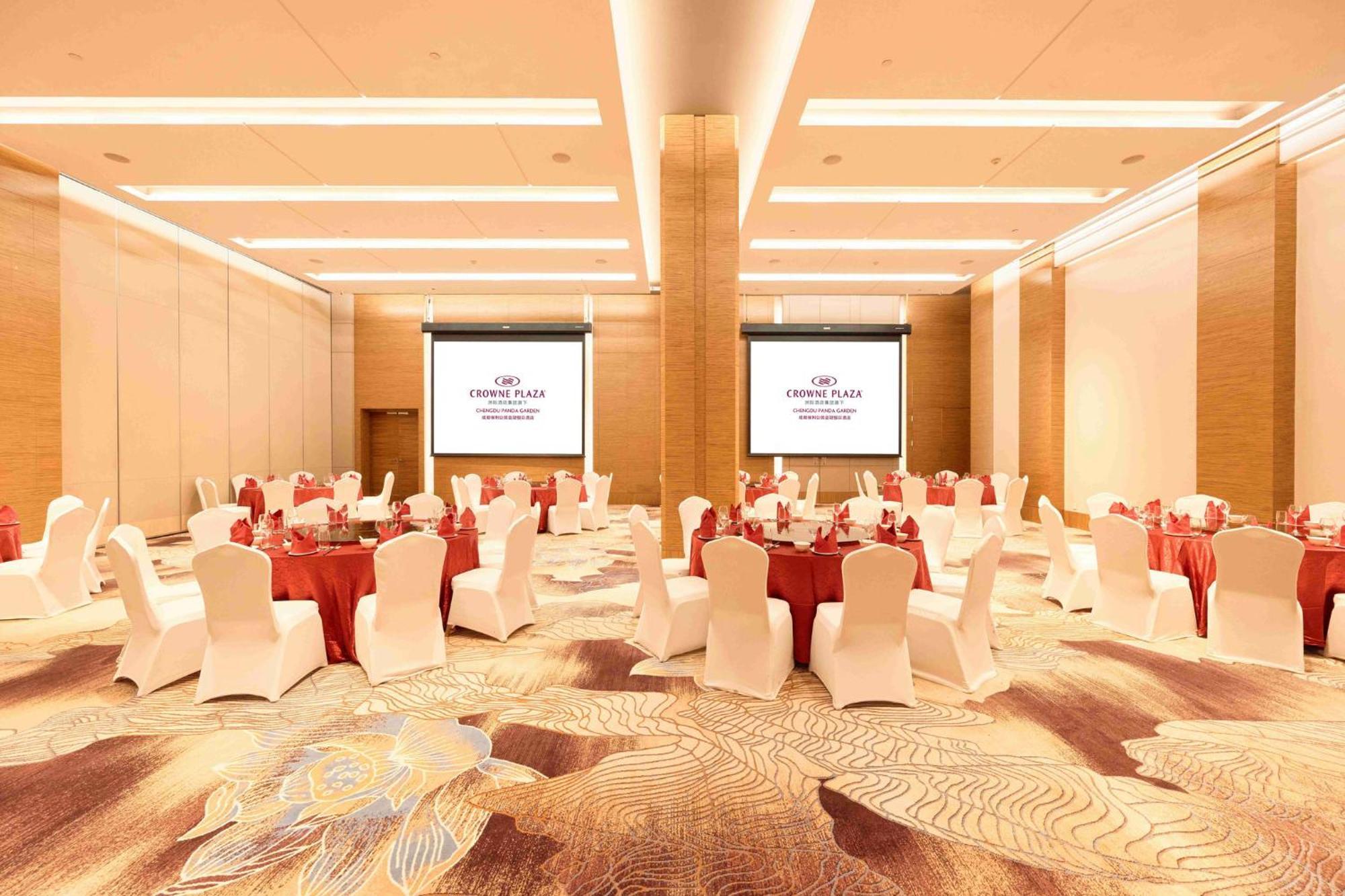 Отель Crowne Plaza Chengdu Panda Garden By Ihg Экстерьер фото