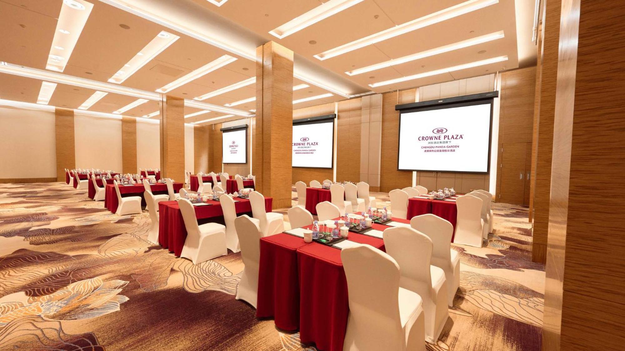 Отель Crowne Plaza Chengdu Panda Garden By Ihg Экстерьер фото